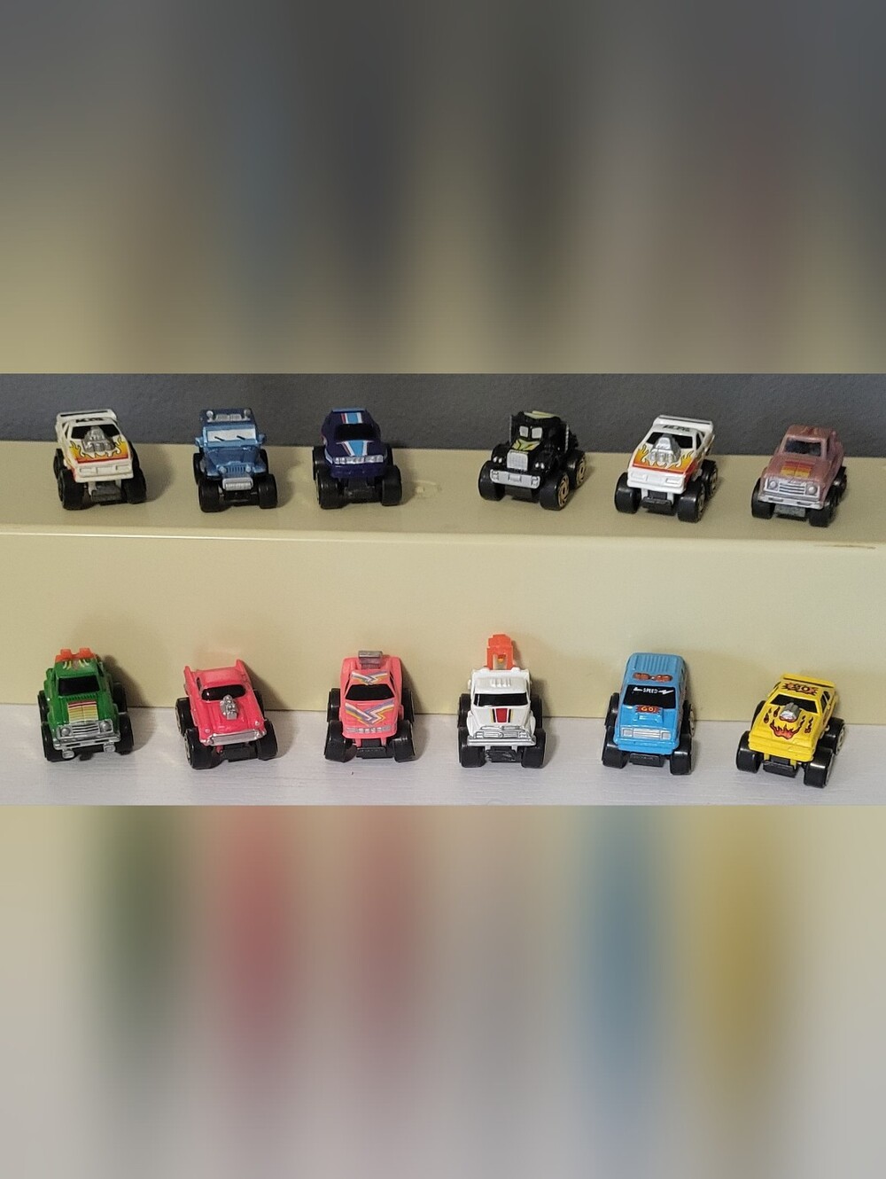 1987 Road Champs Mini Monster Trucks (Set Of 12)